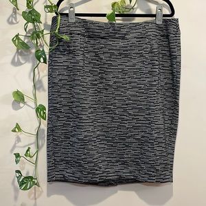 NEW W/O TAGS Sz 18 Lane Bryant pencil skirt